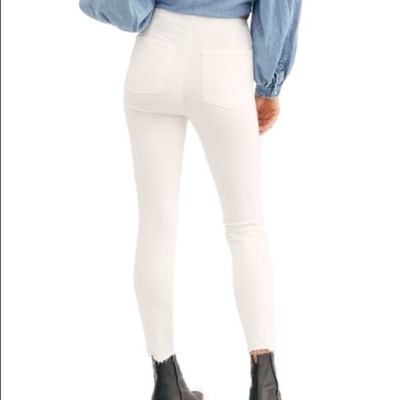 NWT FREE PEOPLE Miles Away Skinny Jeans White - 24 - Picture 3 of 4